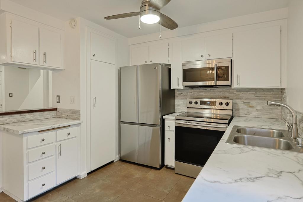 1222 River Glen Row 65