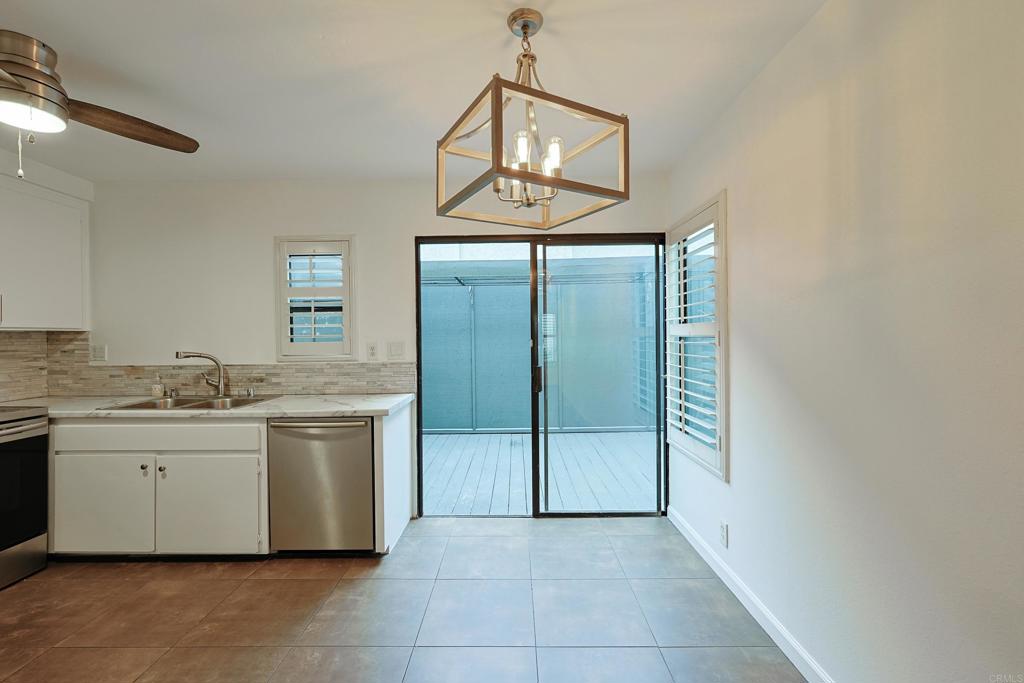 1222 River Glen Row 65