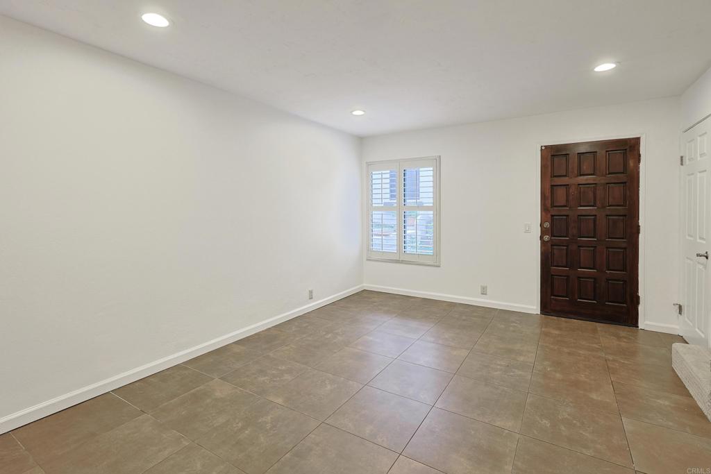 1222 River Glen Row 65