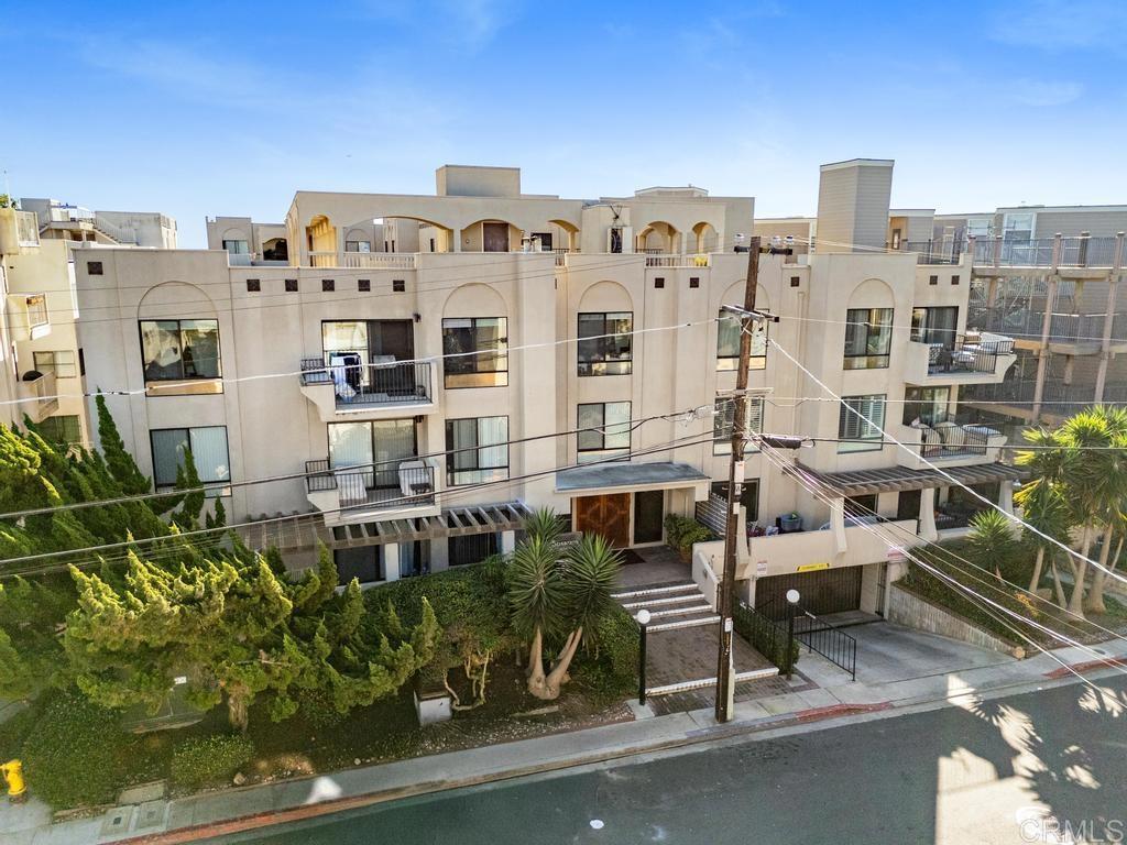 1235 Parker Place 3J