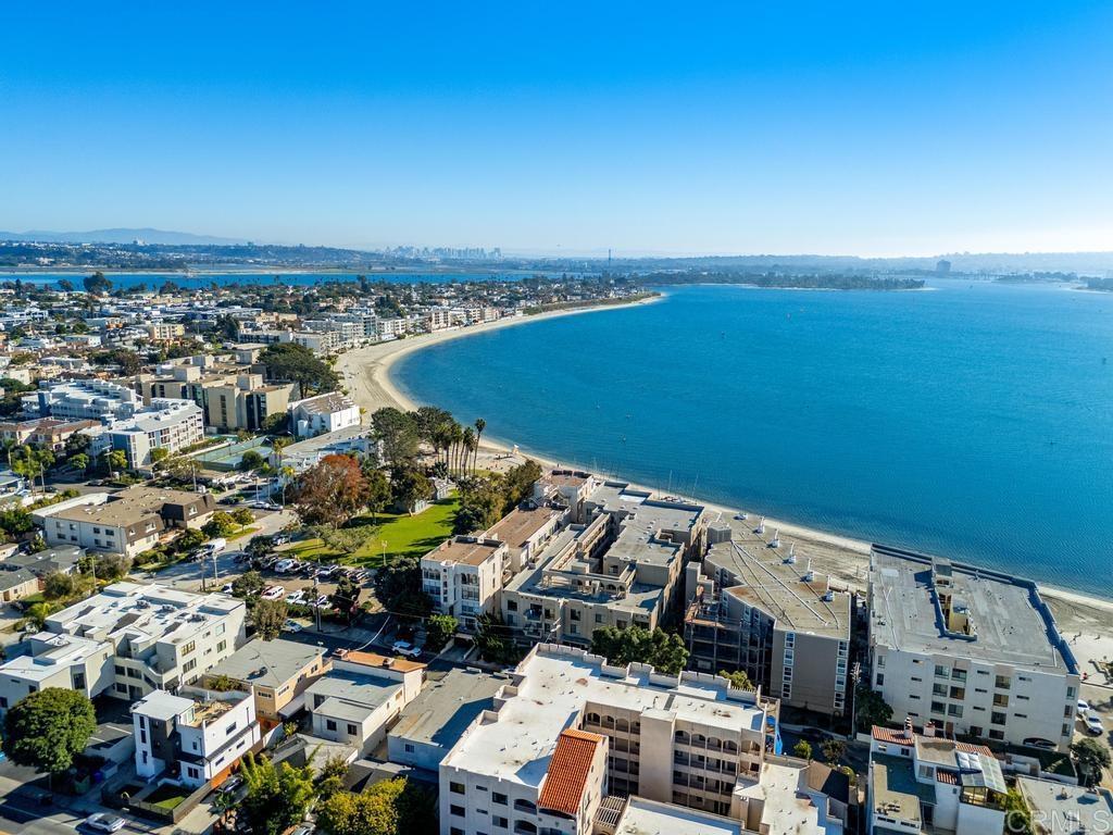 1235 Parker Place 3J