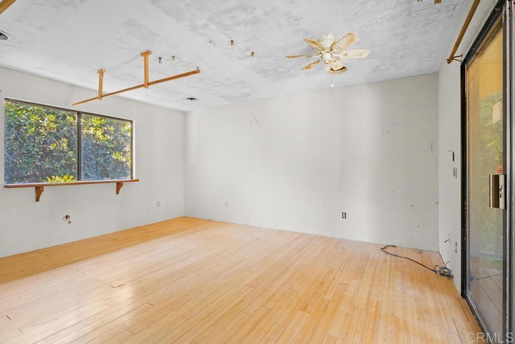 1654 Tierra Libertia