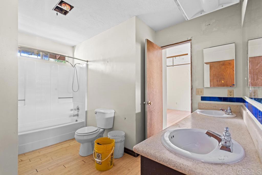 1654 Tierra Libertia