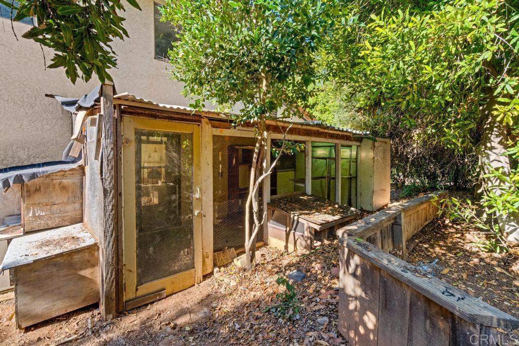 1654 Tierra Libertia