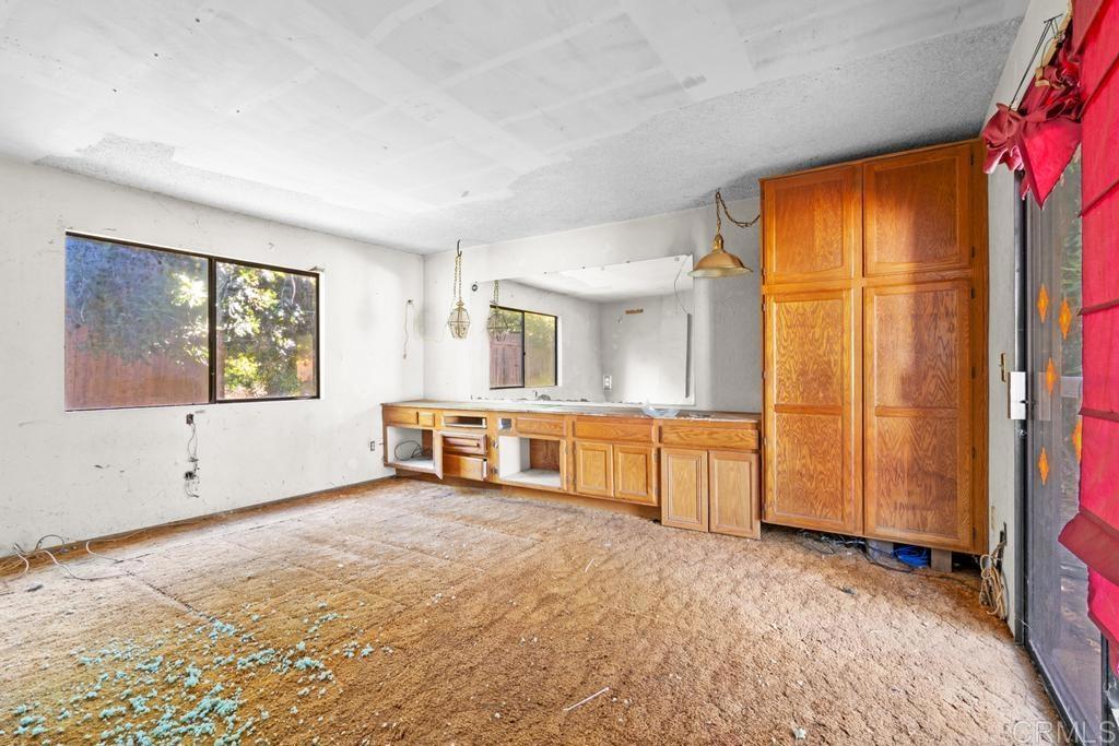 1654 Tierra Libertia