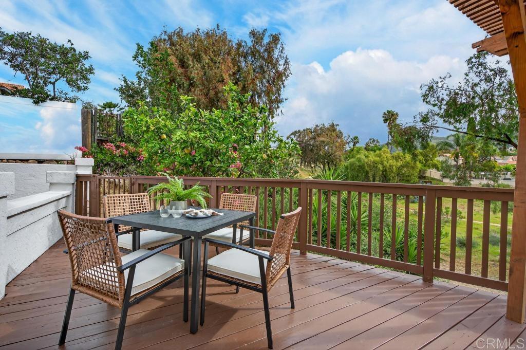 14305 El Vestido Street