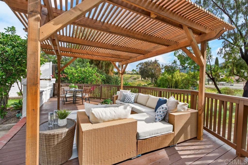 14305 El Vestido Street