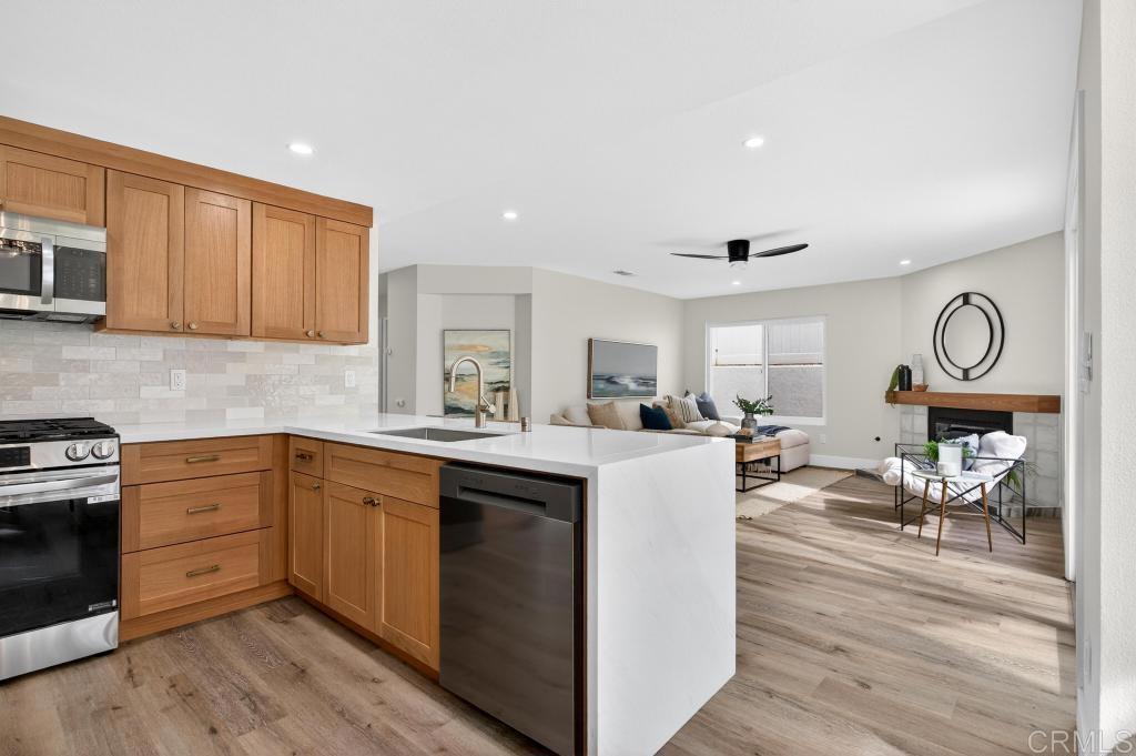 14305 El Vestido Street