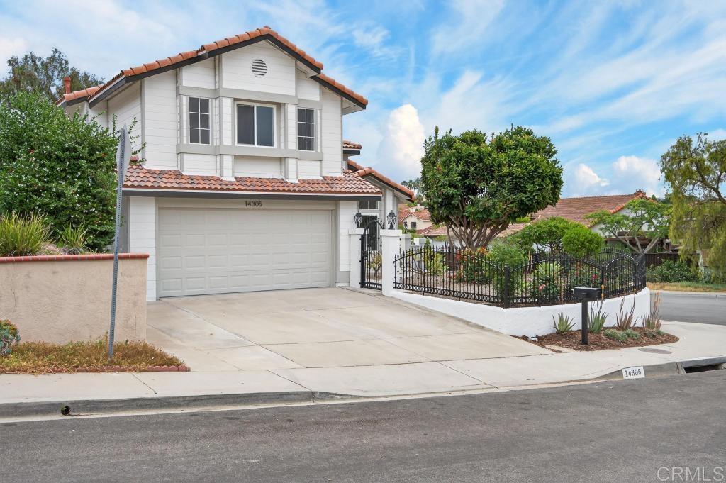 14305 El Vestido Street