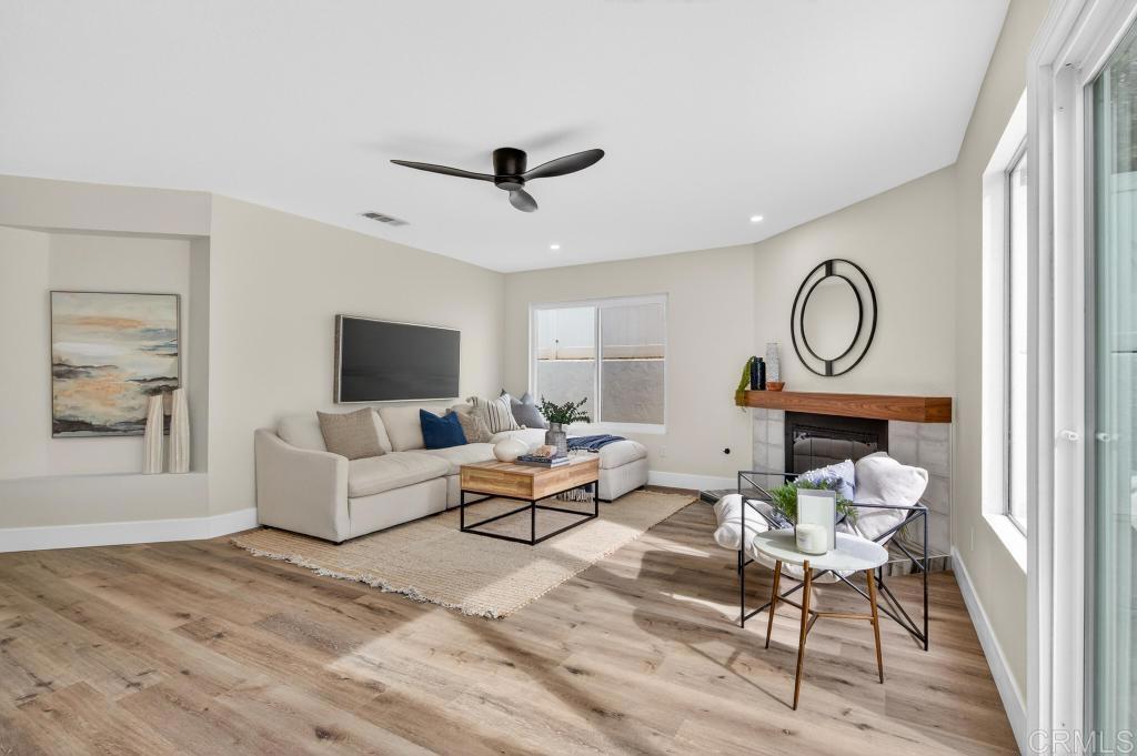 14305 El Vestido Street