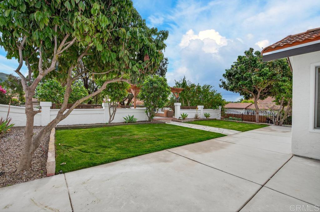 14305 El Vestido Street