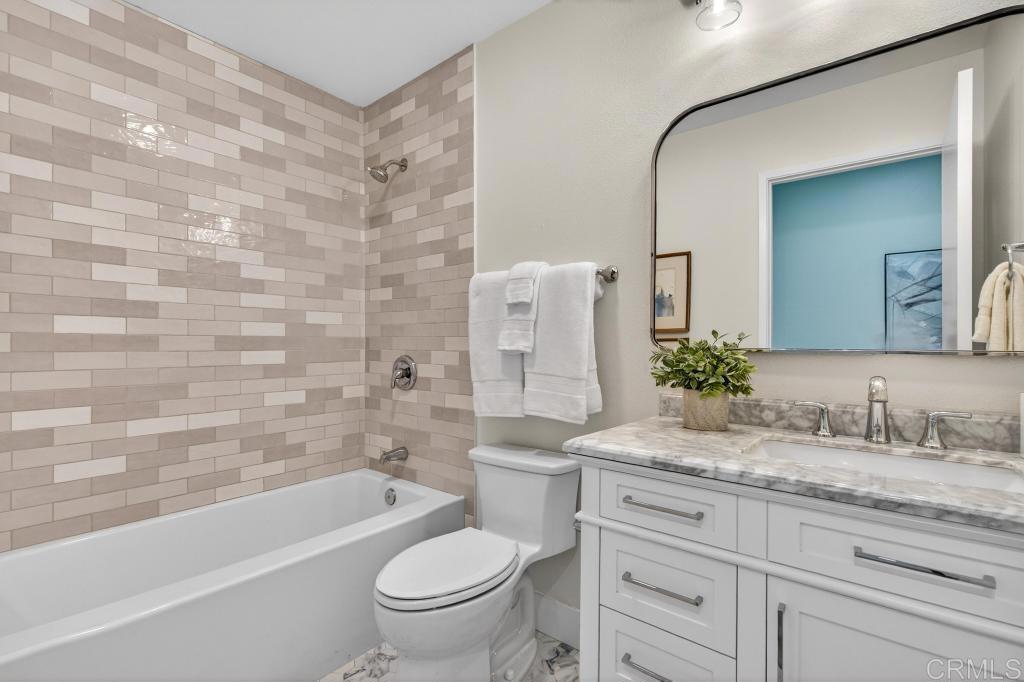 14305 El Vestido Street