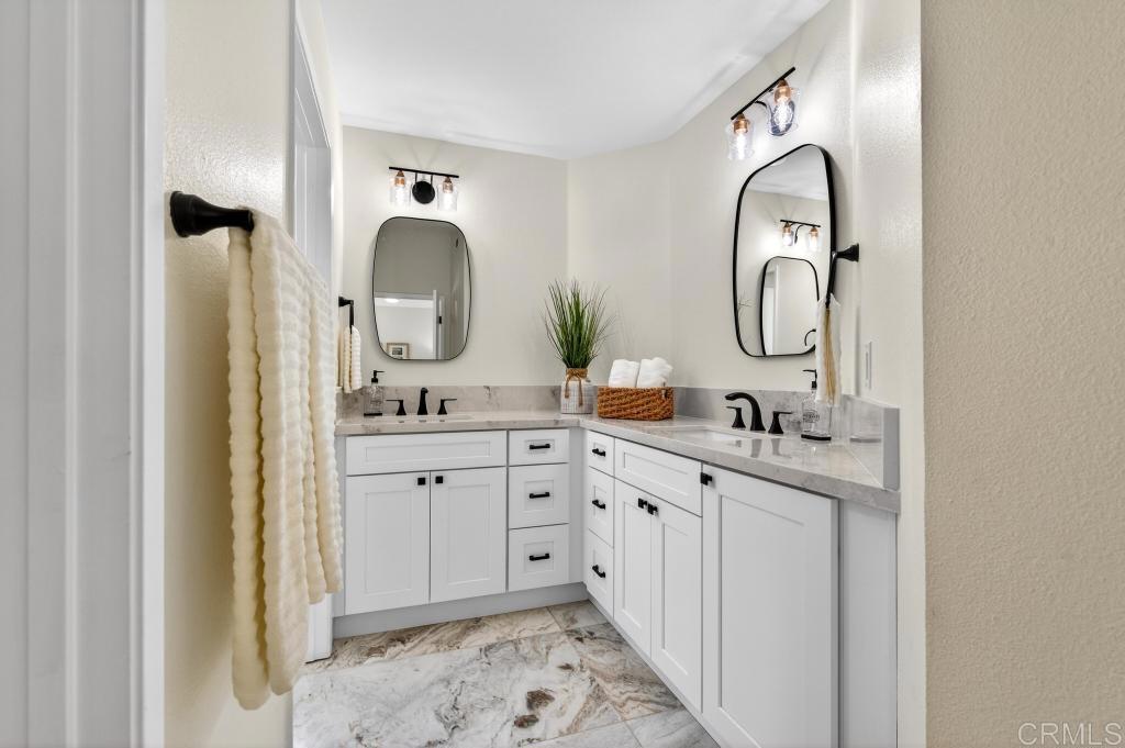 14305 El Vestido Street