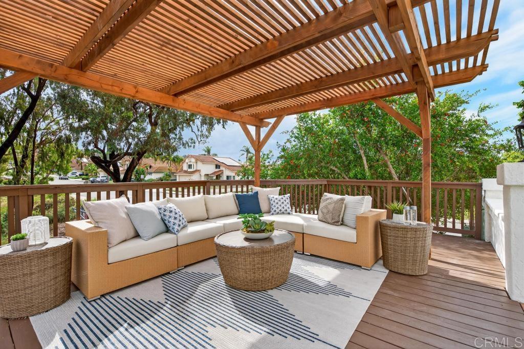 14305 El Vestido Street