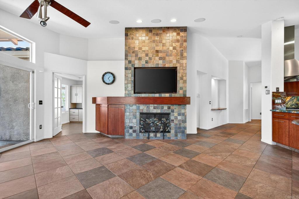 2703 Lobelia Road