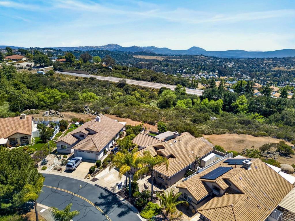 2703 Lobelia Road