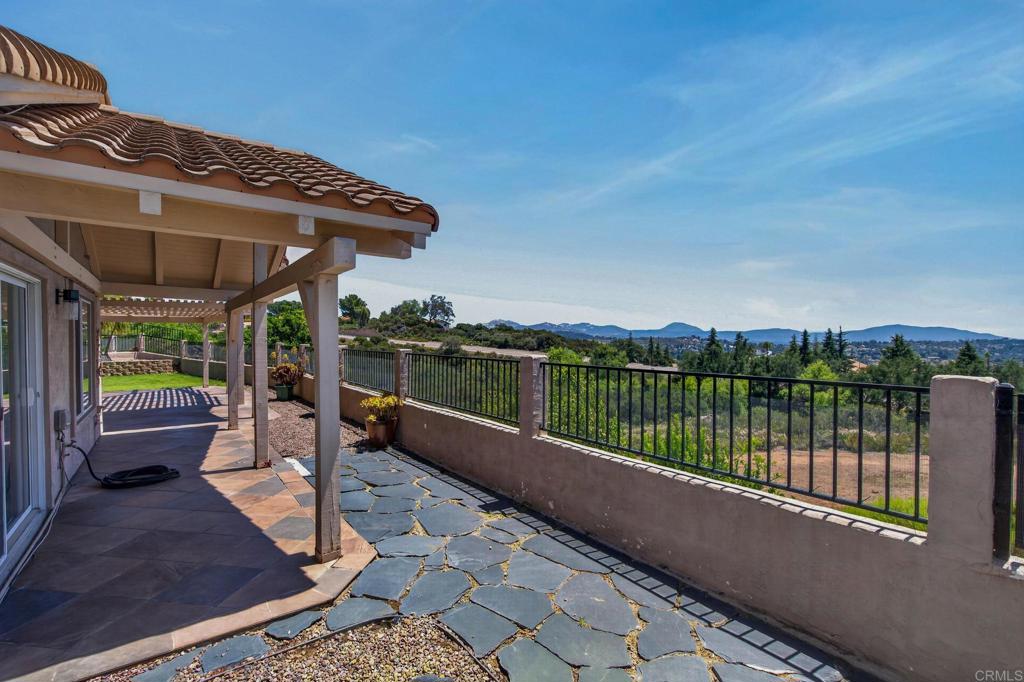2703 Lobelia Road