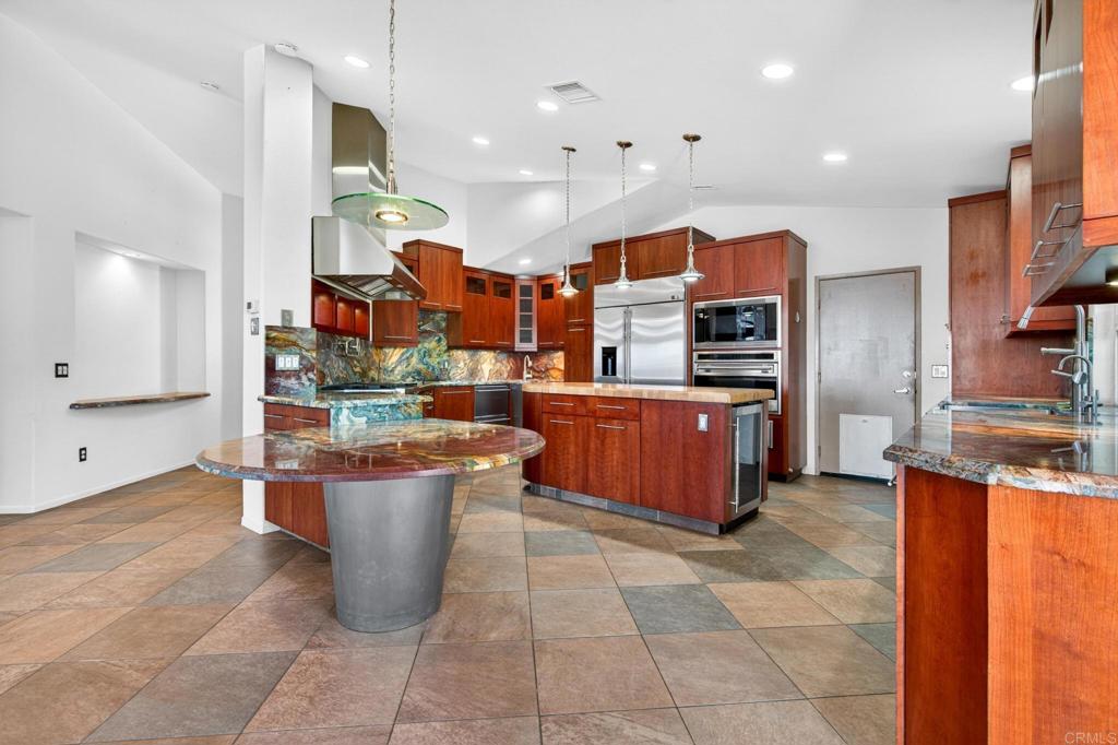 2703 Lobelia Road
