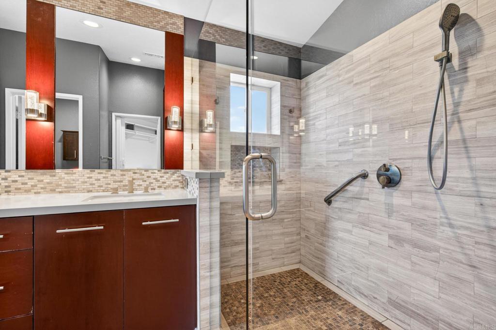2703 Lobelia Road