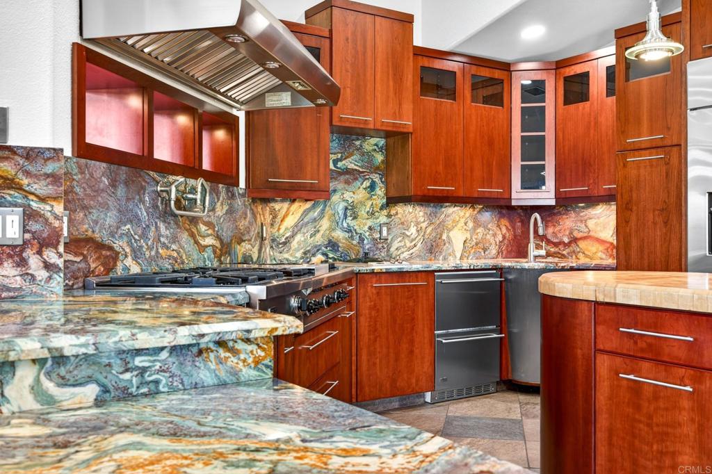 2703 Lobelia Road