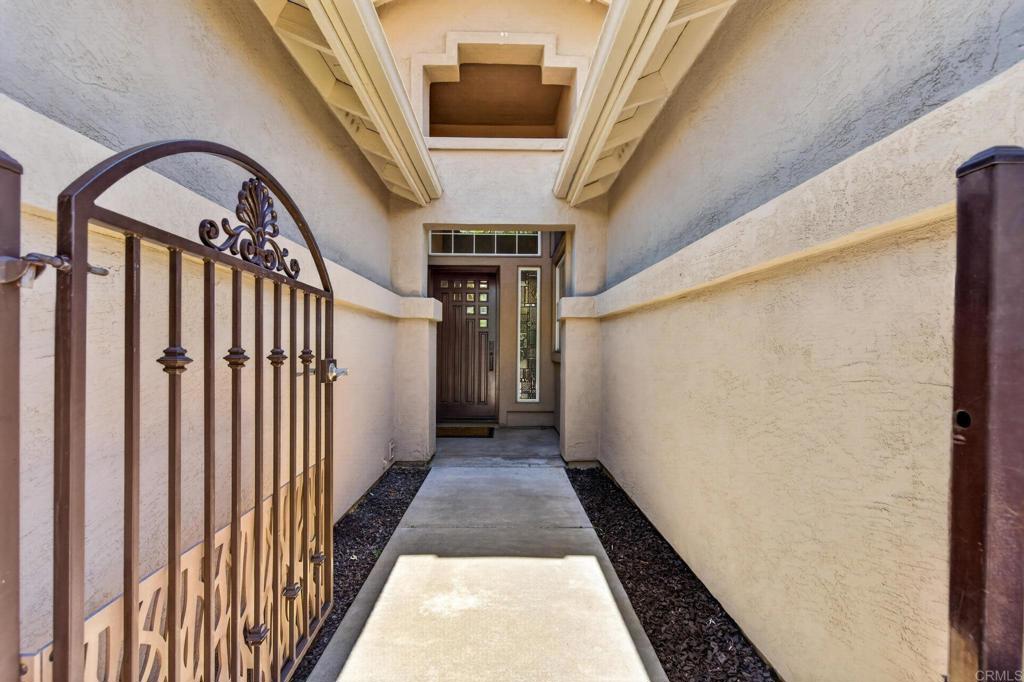 2703 Lobelia Road