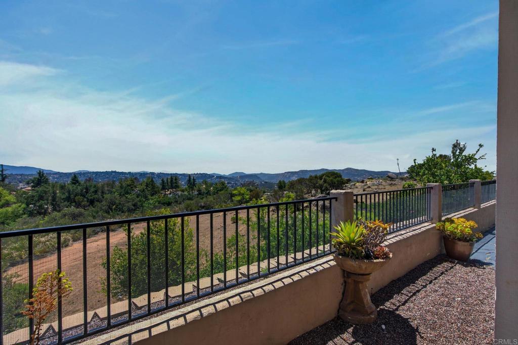 2703 Lobelia Road