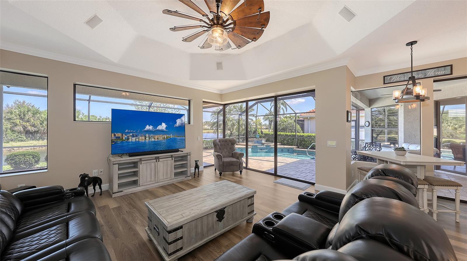 6621 THE MASTERS AVE