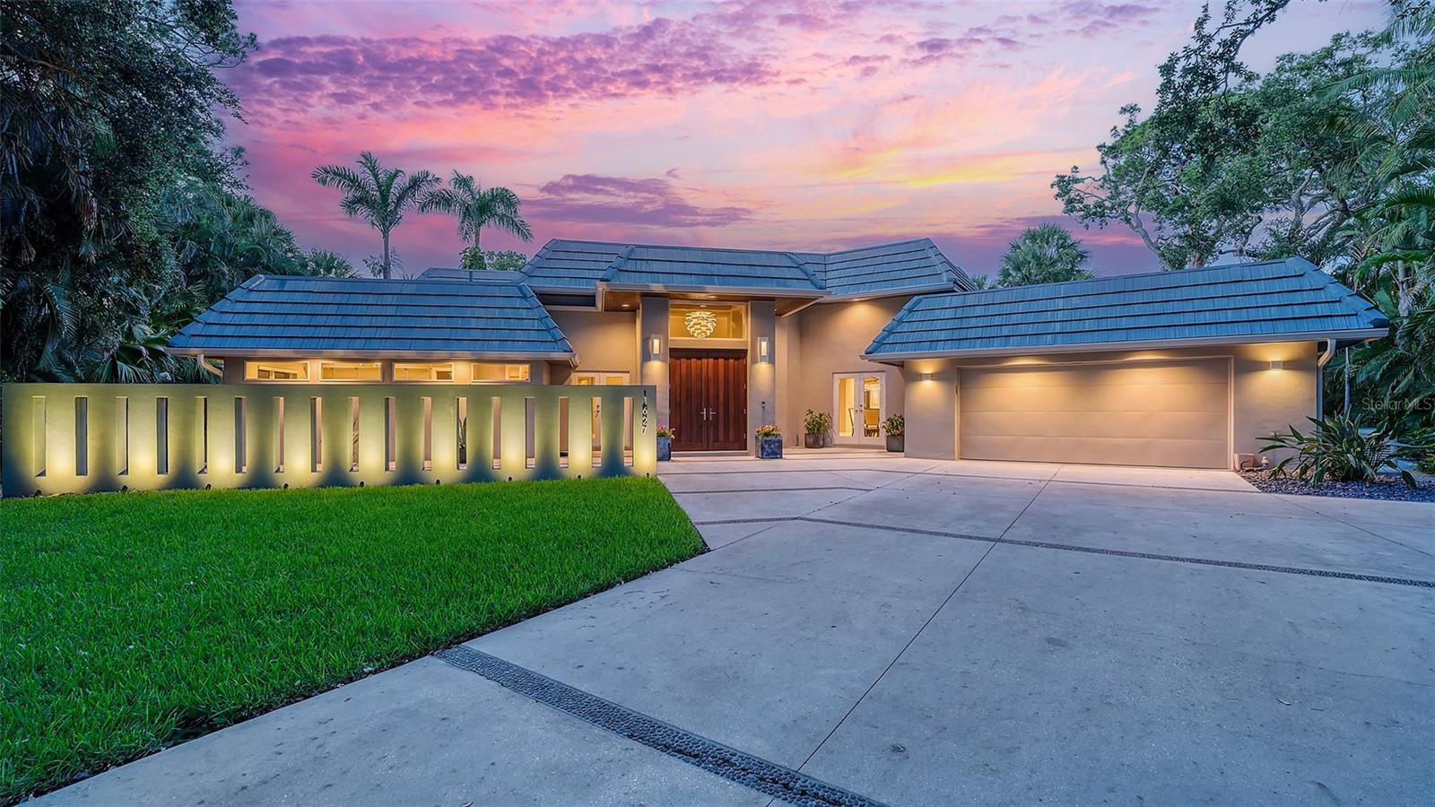 1627 PEREGRINE POINT CT