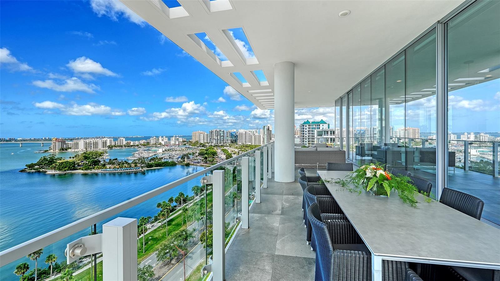 605 S GULFSTREAM AVE #12