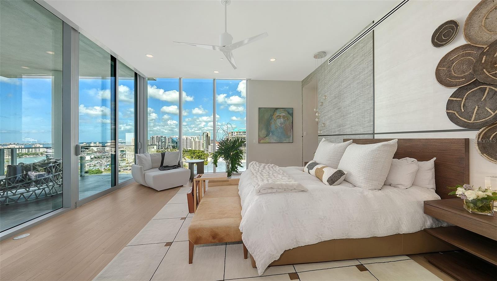 605 S GULFSTREAM AVE #12