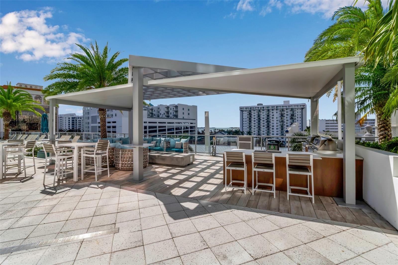 111 S PINEAPPLE AVE #519