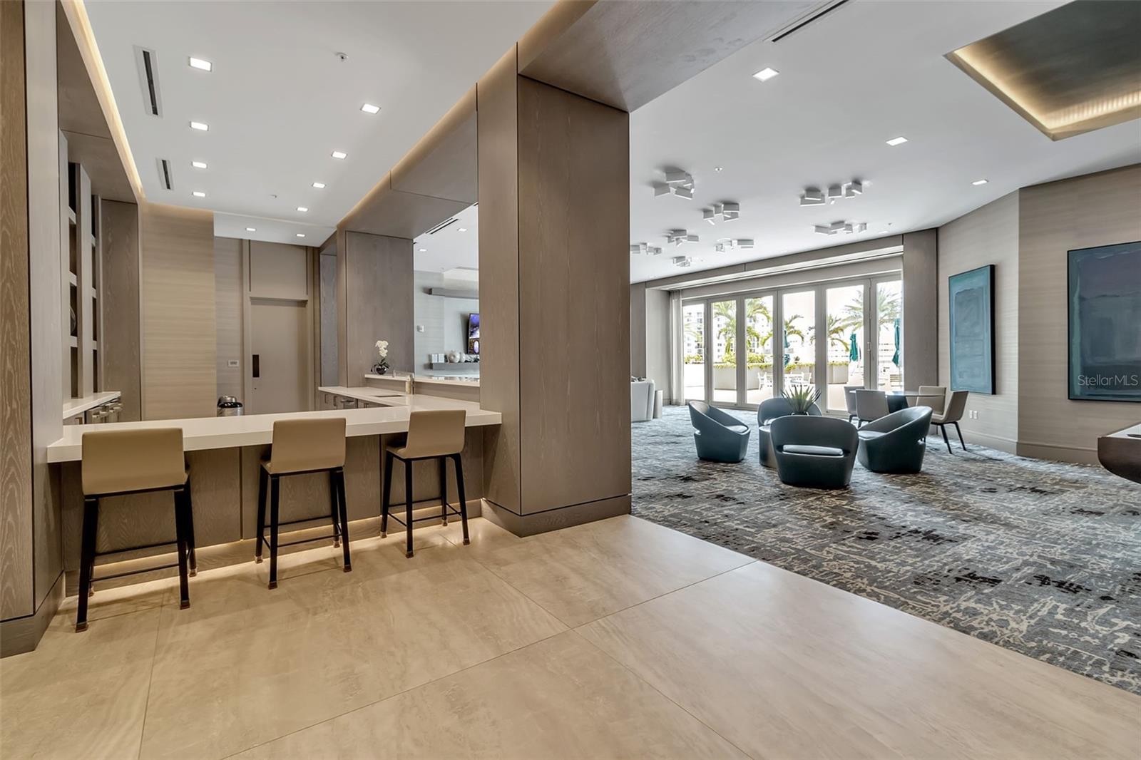 111 S PINEAPPLE AVE #519