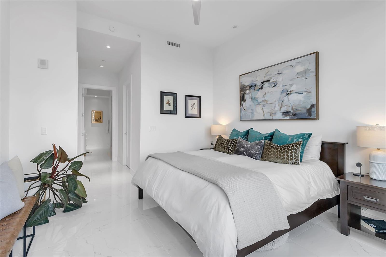 111 S PINEAPPLE AVE #519