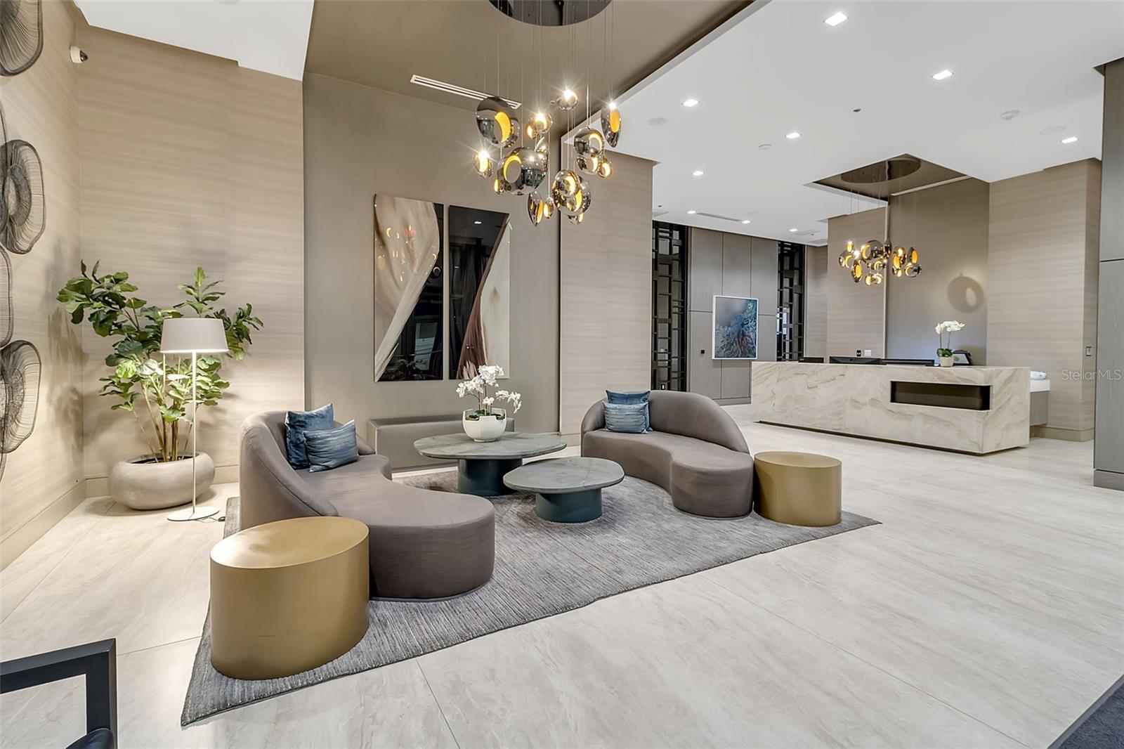 111 S PINEAPPLE AVE #519