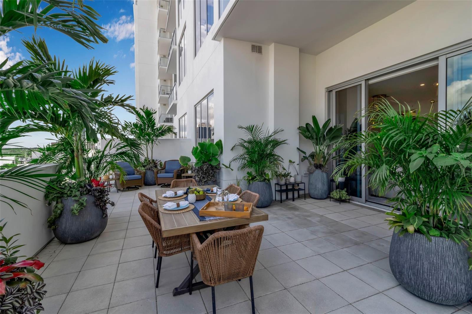 111 S PINEAPPLE AVE #519