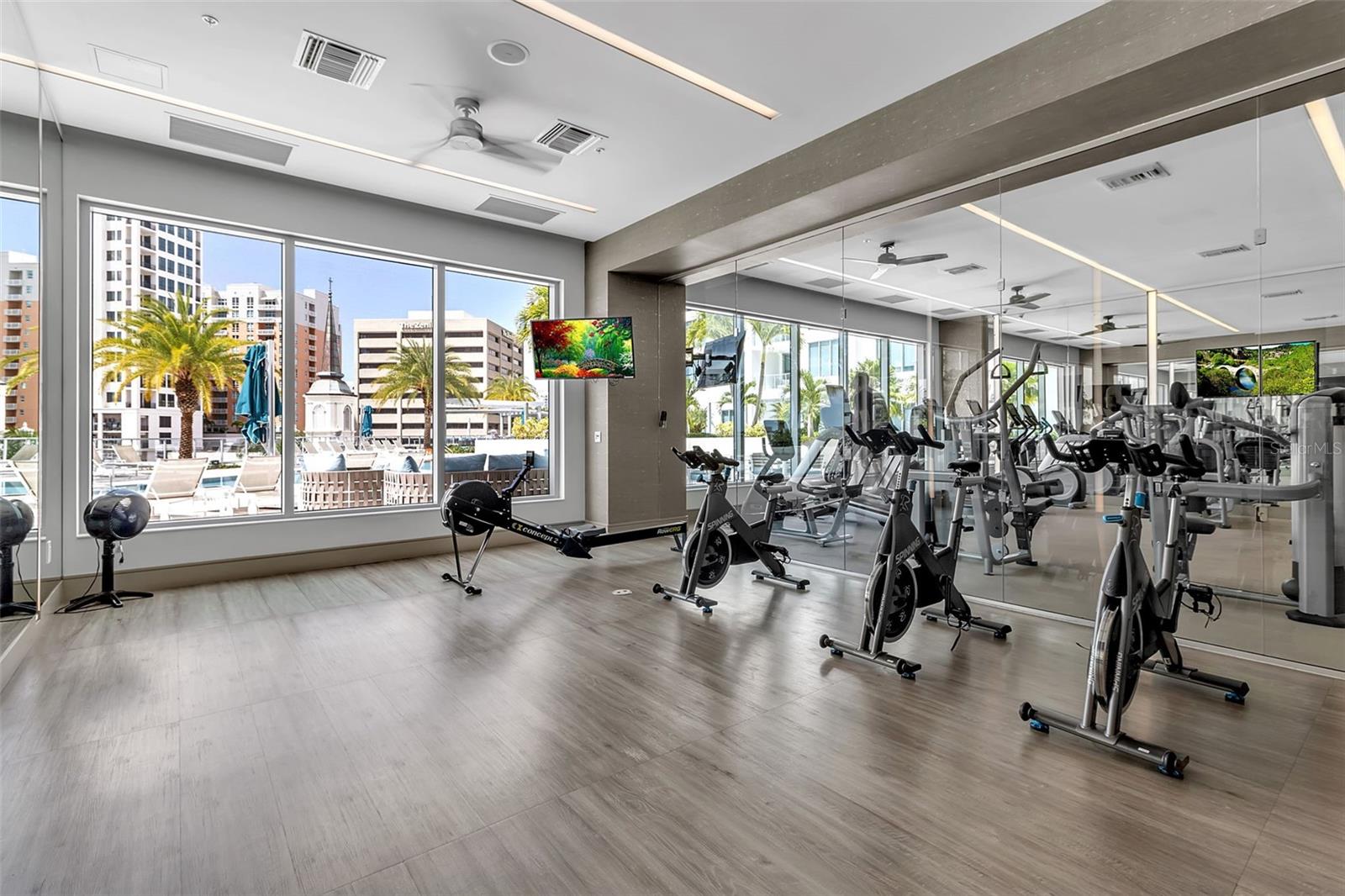 111 S PINEAPPLE AVE #519