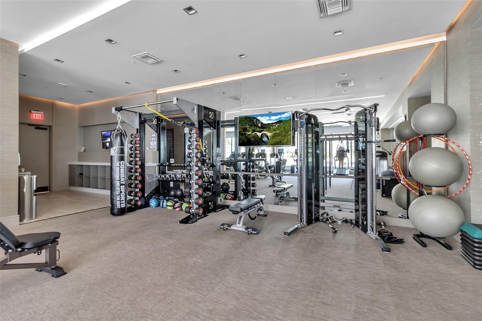 111 S PINEAPPLE AVE #519