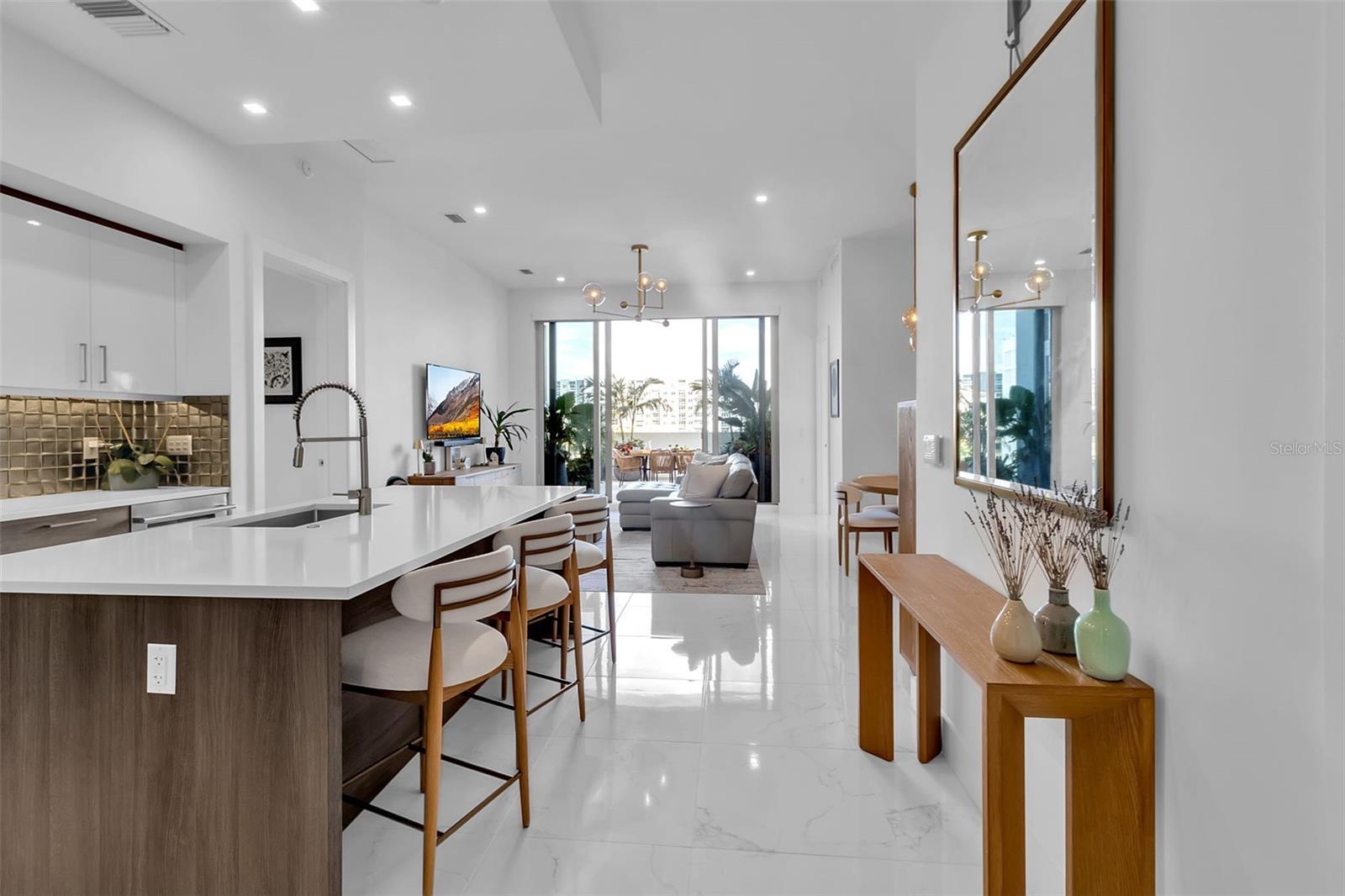 111 S PINEAPPLE AVE #519