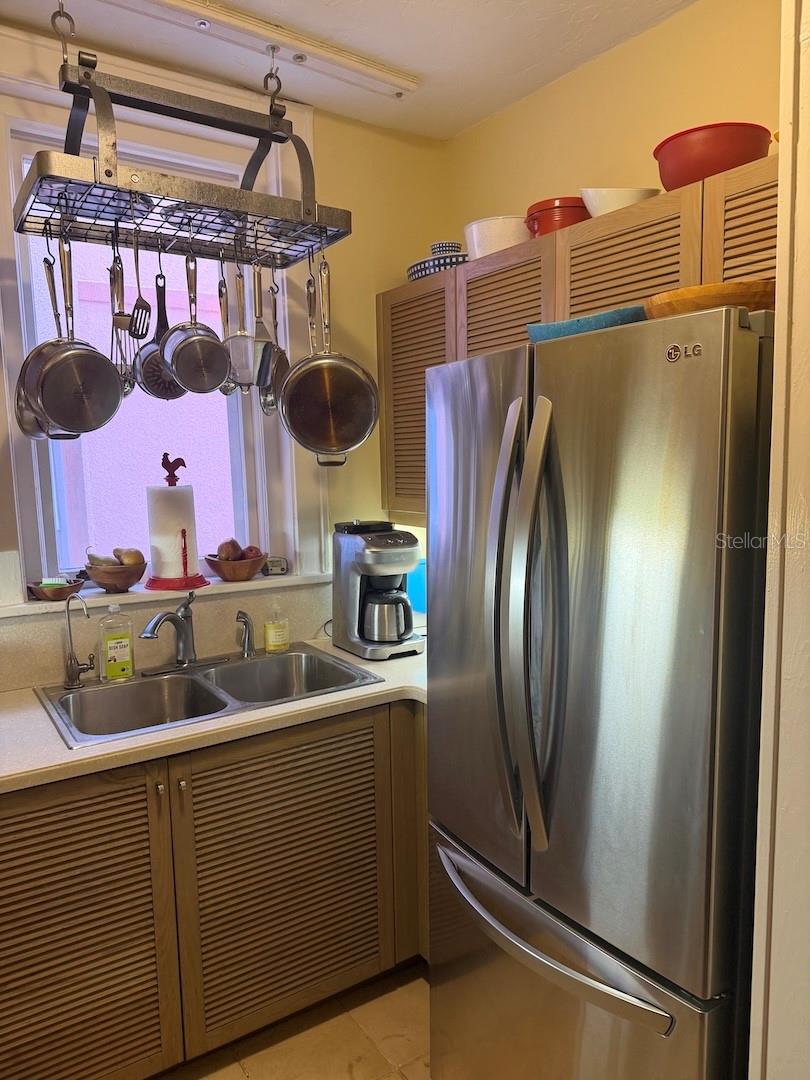 1221 N PALM AVE #204