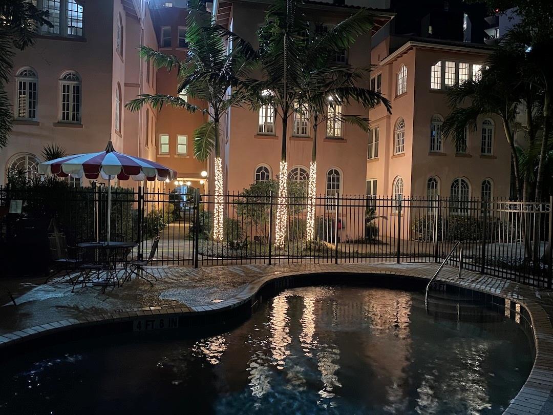 1221 N PALM AVE #204