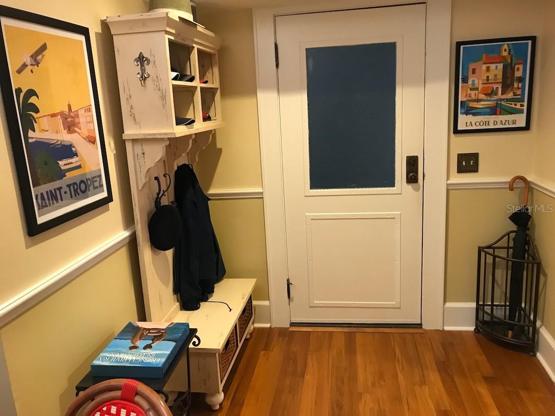 1221 N PALM AVE #204