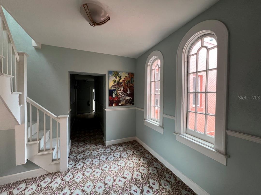 1221 N PALM AVE #204