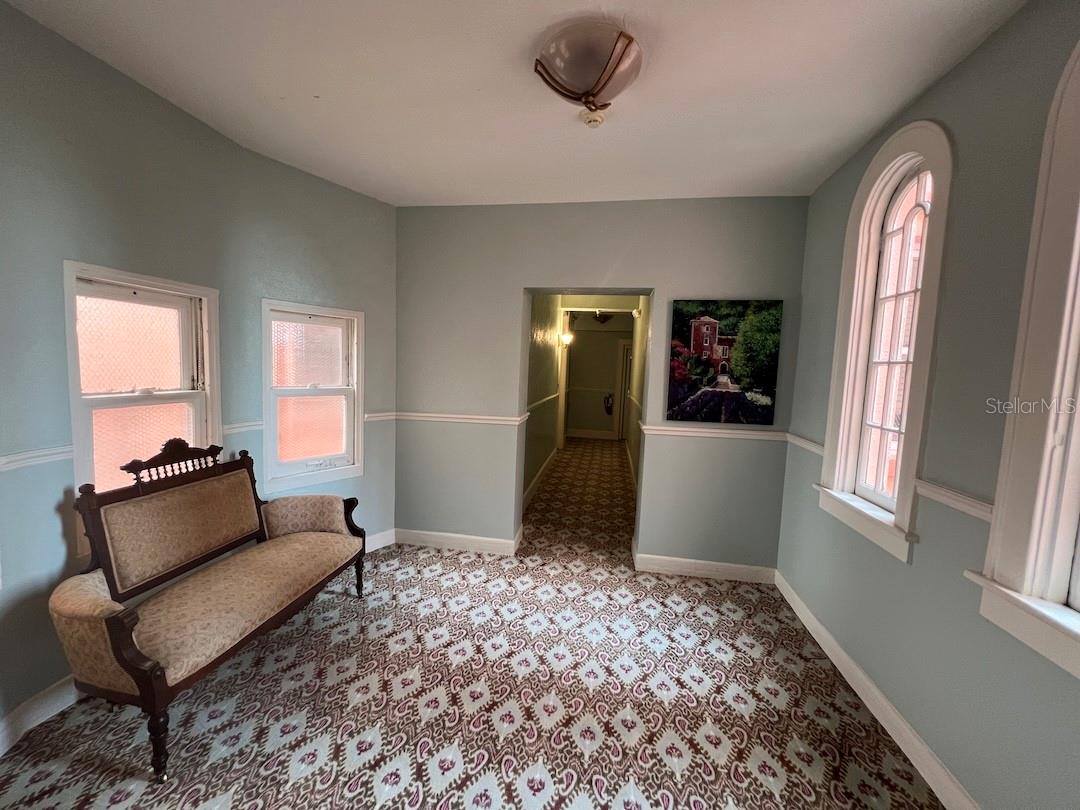 1221 N PALM AVE #204