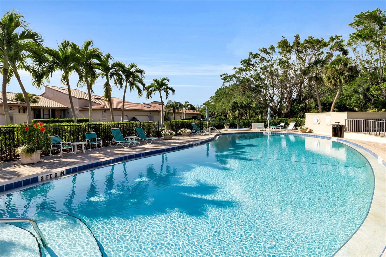 2341 HARBOUR OAKS DR