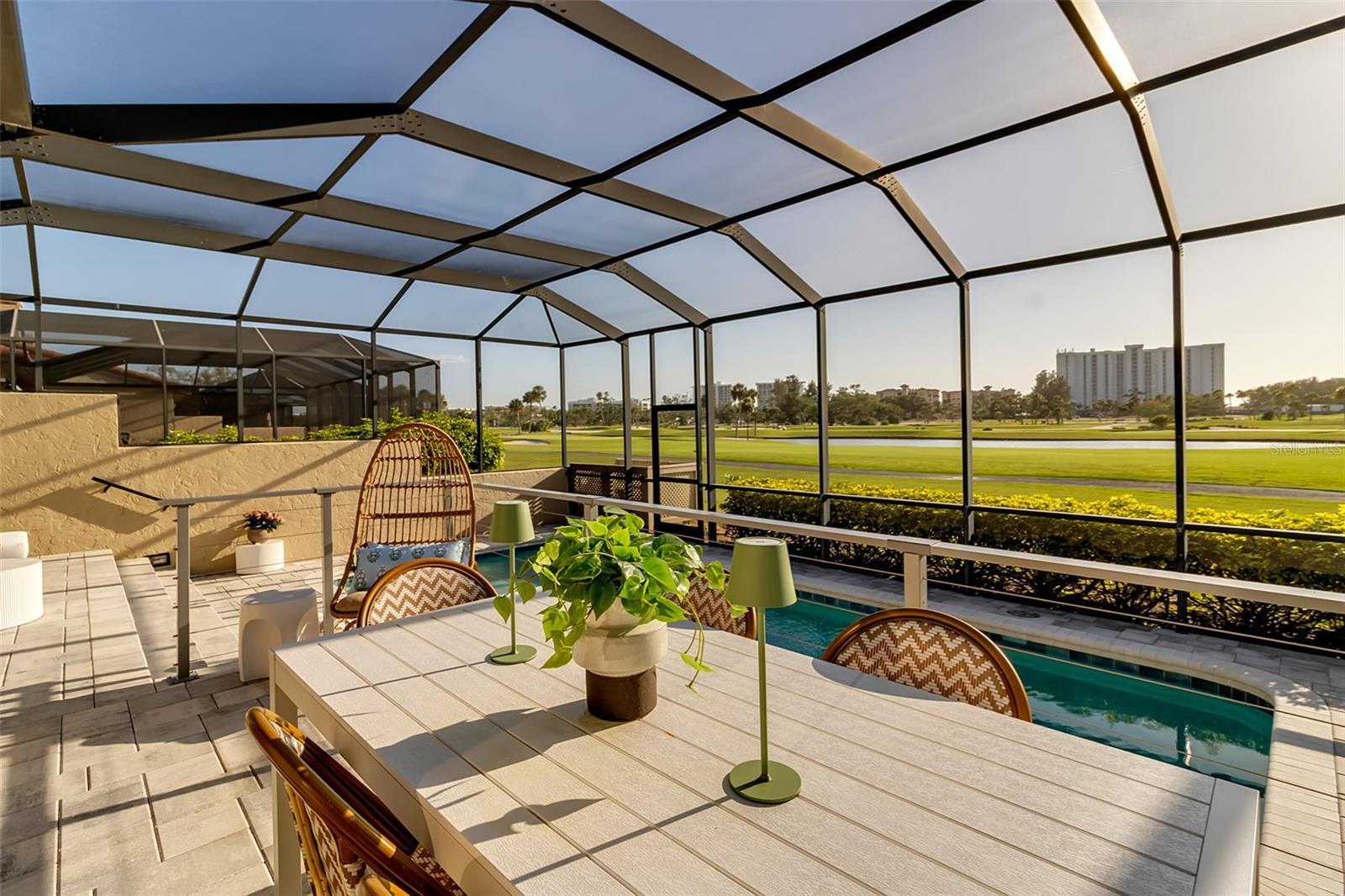 2341 HARBOUR OAKS DR