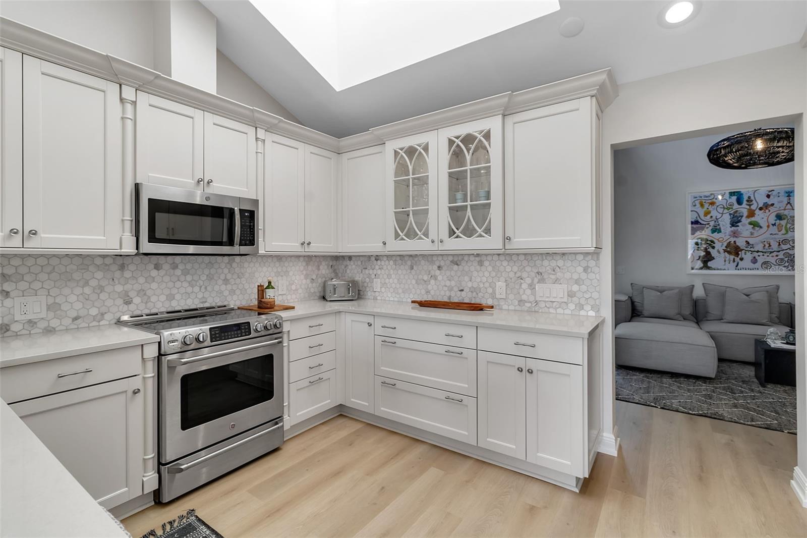 2341 HARBOUR OAKS DR