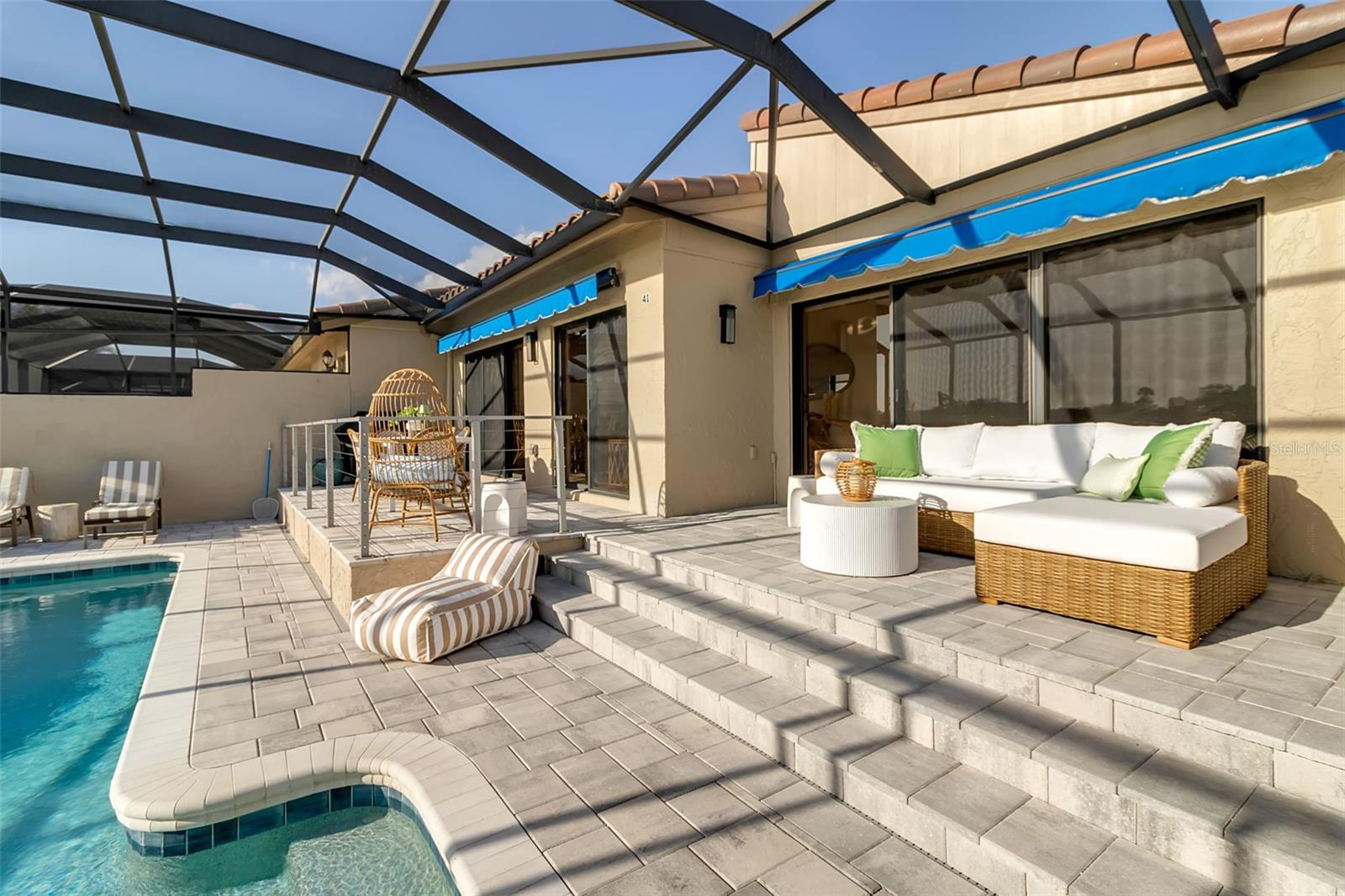 2341 HARBOUR OAKS DR