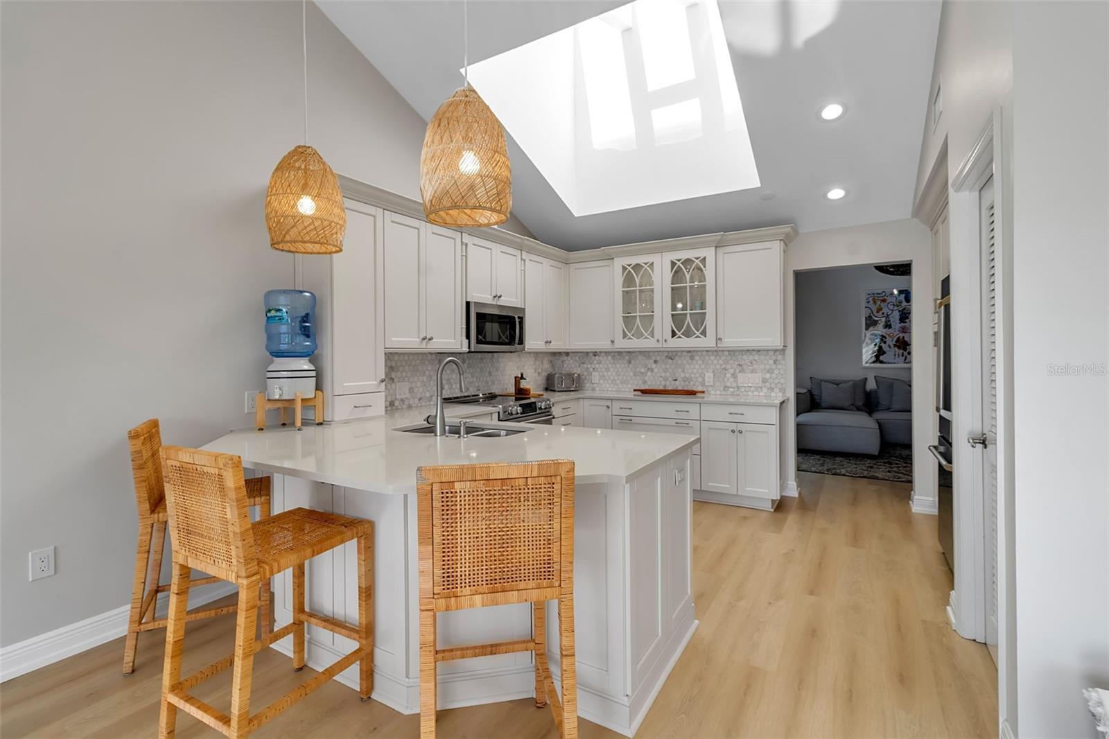 2341 HARBOUR OAKS DR