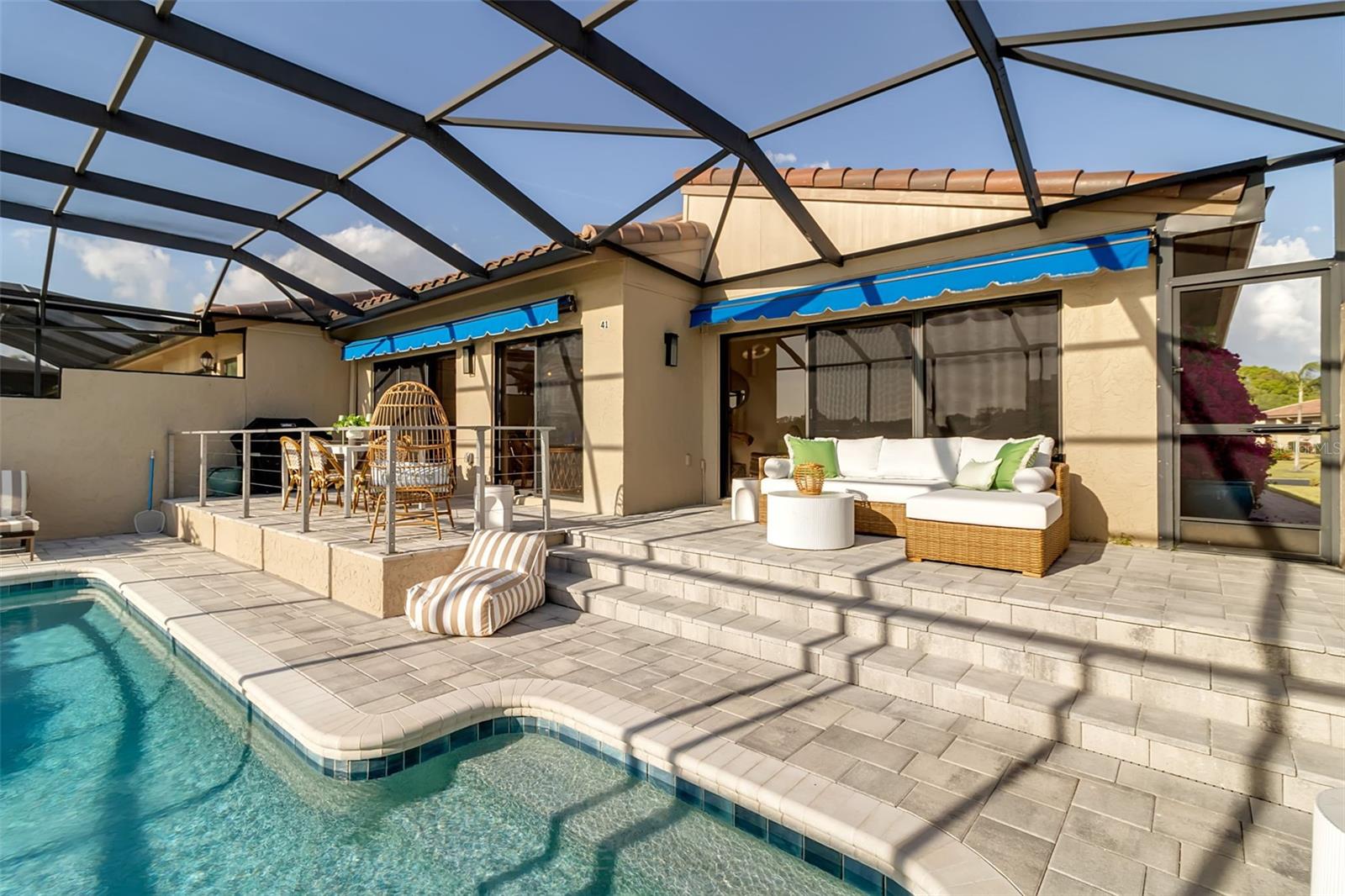 2341 HARBOUR OAKS DR