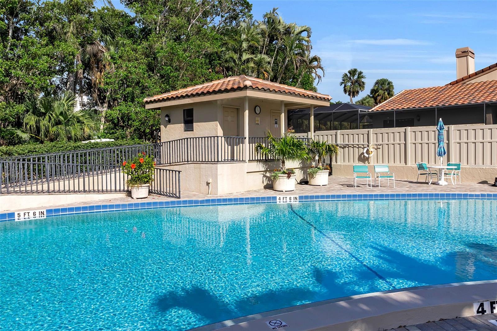 2341 HARBOUR OAKS DR